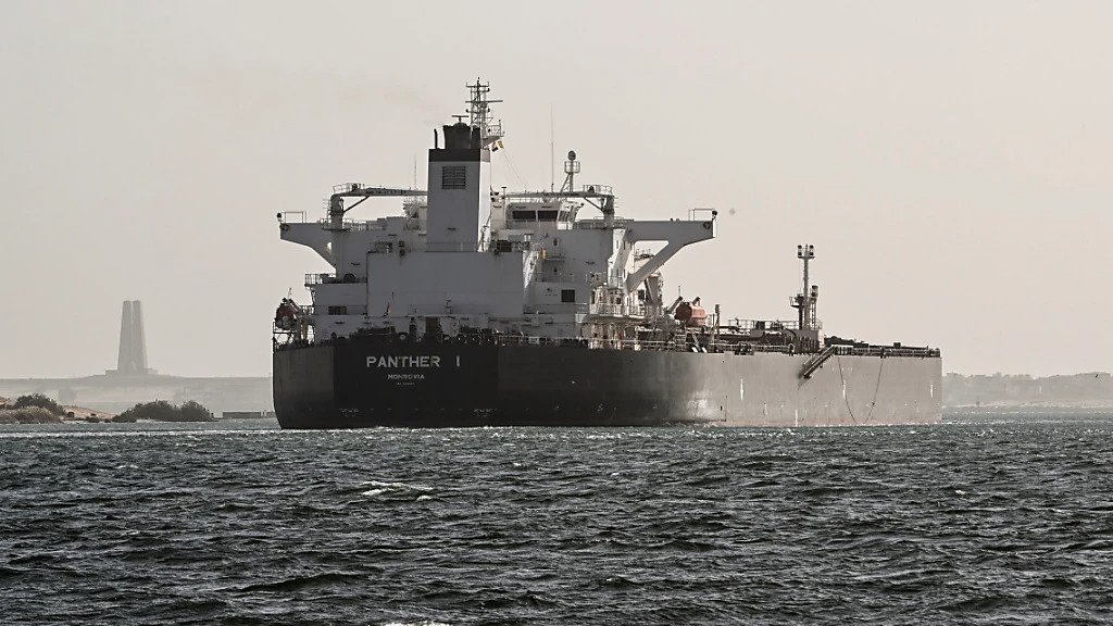 Handelsvolumen über den Suez-Kanal um 42 Prozent gesunken, © Keystone / SDA / Archivbild Handelsvolumen über den Suez-Kanal um 42 Prozent gesunken, © Keystone / SDA / Archivbild