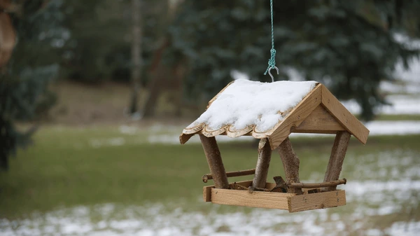 Hunsrück bölgesi İdar-Oberstein, Morbach ve Hermeskeil´a Nisan Karı Yağdı, © shutterstock