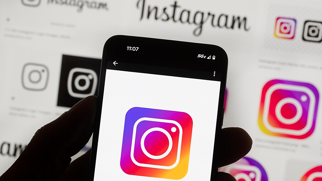 Meta kündigt verstärkten Schutz von Minderjährigen auf Instagram an, © Keystone / SDA / Symbolbild
