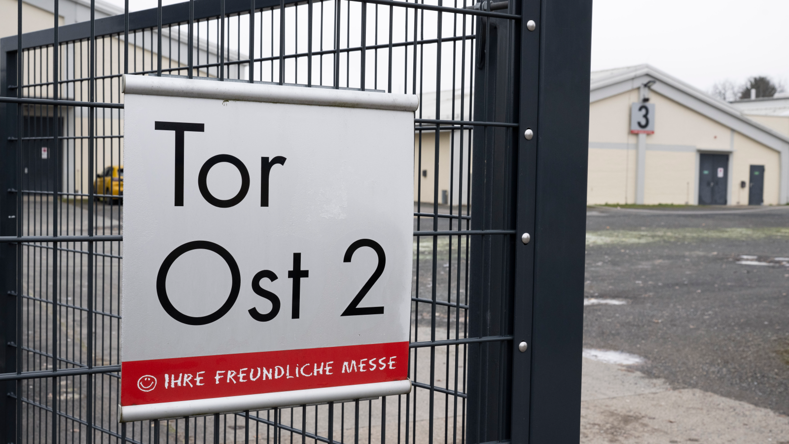 Gießen’de Geniş Güvenlik Önlemleri: AfD Yeni Gençlik Yapılanmasını Kuruyor, 50 Bin Protestocu Bekleniyor, © Boris Roessler/dpa