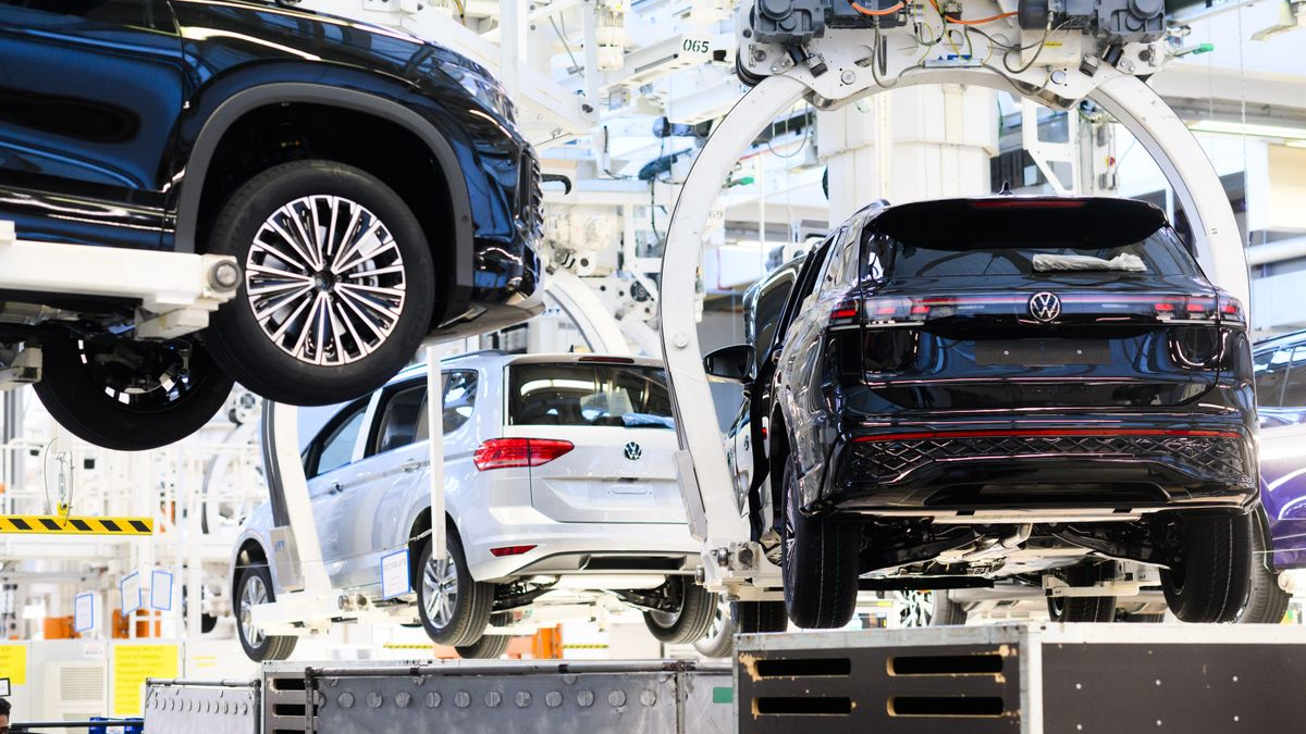 VW Kassel’de Beklentiler ve Endişeler Bir Arada!, © Julian Stratenschulte/dpa