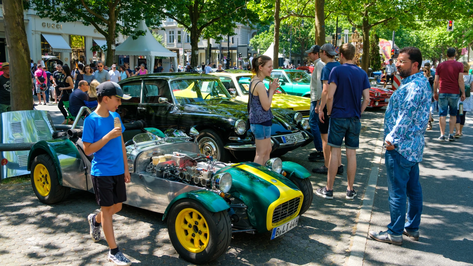 Berlin'de bu hafta sonu eski klasik otomobiller sergileniyor!, © shutterstock_ Berlin'de bu hafta sonu eski klasik otomobiller sergileniyor!, © shutterstock_