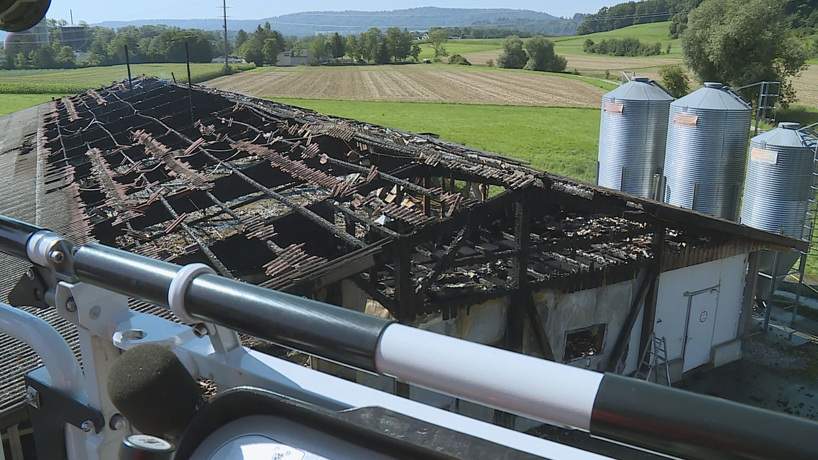 Brand in Ramsen - 17’000 Hühner tot, © BRK News Brand in Ramsen - 17’000 Hühner tot, © BRK News