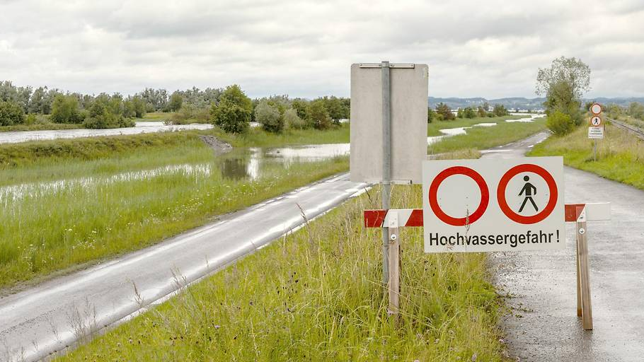 Teilweise Aufhebung der Sperrung der Rheinvorländer, © Robert Hangartner Churerstrasse