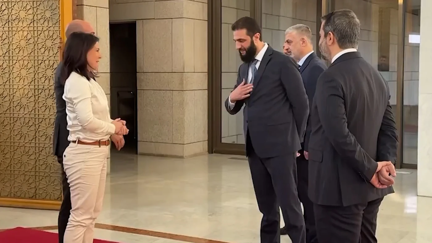 Baerbock, Suriye`ye Şartlı İşbirliği Mesajı İletti!, © dpa Baerbock, Suriye`ye Şartlı İşbirliği Mesajı İletti!, © dpa