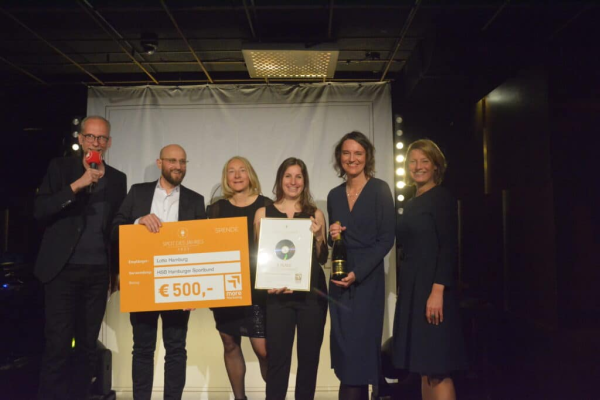 Von links: John Ment (Radio Hamburg), Paul Wiebe (Audio-produktion), Yvonne Däscher, Ulrike Fischer und Alicja Tesche (JOM), Martina Burow (more Marketing)