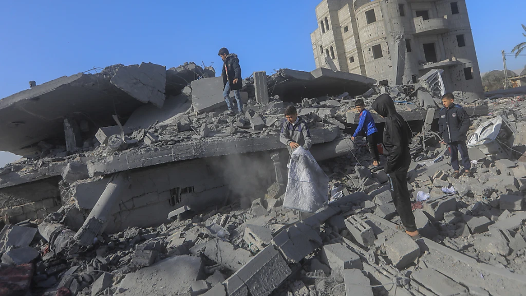 Israel fordert Anwohner im Gazastreifen zur Flucht auf, © Mohammed Talatene/dpa Israel fordert Anwohner im Gazastreifen zur Flucht auf, © Mohammed Talatene/dpa