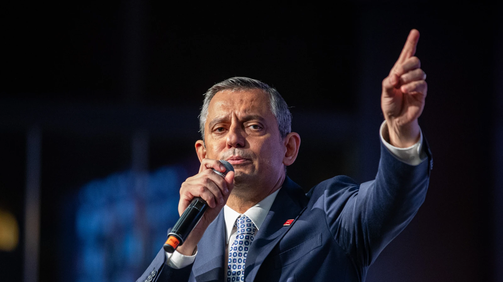 CHP Olağanüstü Kurultayı: Özgür Özel Yeniden Genel Başkan Seçildi, © shutterstock CHP Olağanüstü Kurultayı: Özgür Özel Yeniden Genel Başkan Seçildi, © shutterstock