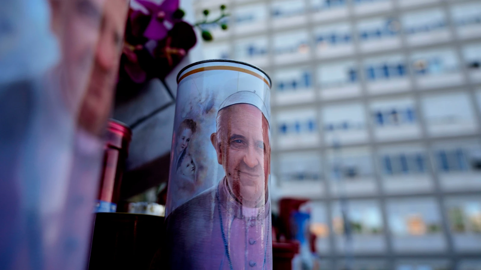 Erkrankter Papst Franziskus bittet um Gebete, © KEYSTONE GREGORIO BORGIA Erkrankter Papst Franziskus bittet um Gebete, © KEYSTONE GREGORIO BORGIA