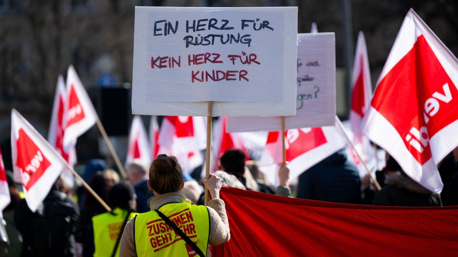 Uyarı Grevinin Ardından Uyarı Grevi Geliyor! , © dpa