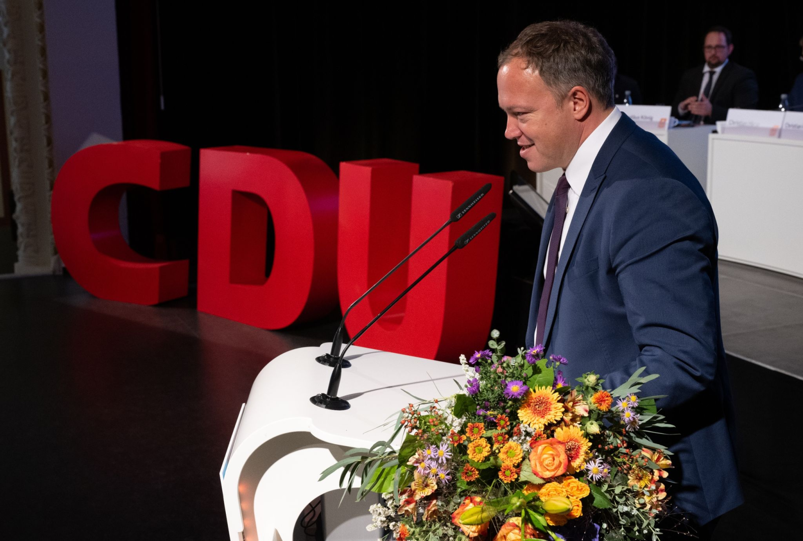 Mario Voigt, Vorsitzender der CDU-Landtagsfraktion Thüringen, freut sich auf dem Landesparteitag der CDU Thüringen.