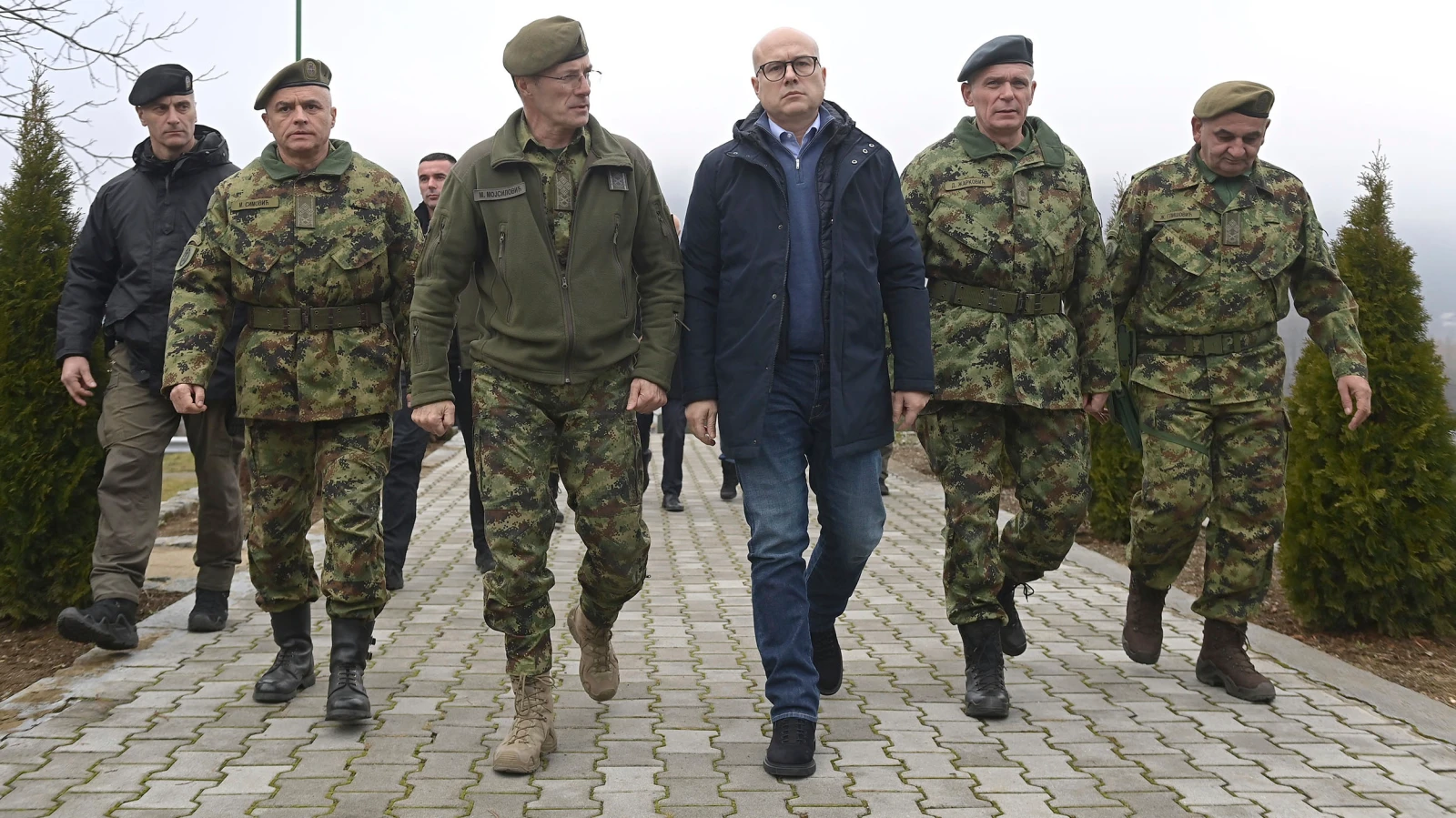 Rücktritt von Serbiens Premier Vucevic, © Keystone / AP Serbian Defense Ministry Press Service Rücktritt von Serbiens Premier Vucevic, © Keystone / AP Serbian Defense Ministry Press Service