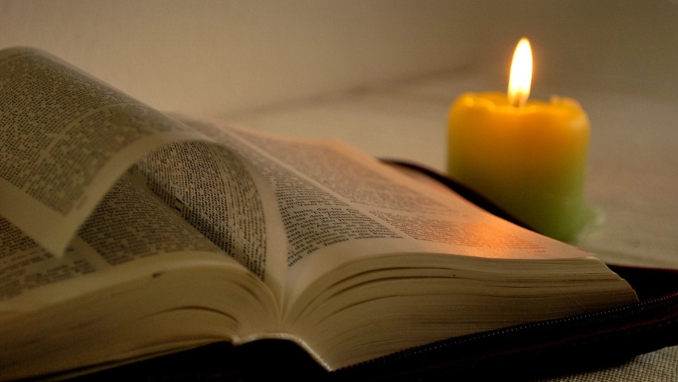 Neues Testament im Vorarlberger Dialekt , © Symbolbild Pixabay