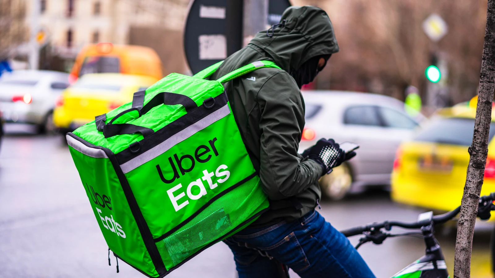 Uber Eats und eat.ch bekommen Recht , © Depositfotos / Vladi Spas Uber Eats und eat.ch bekommen Recht , © Depositfotos / Vladi Spas