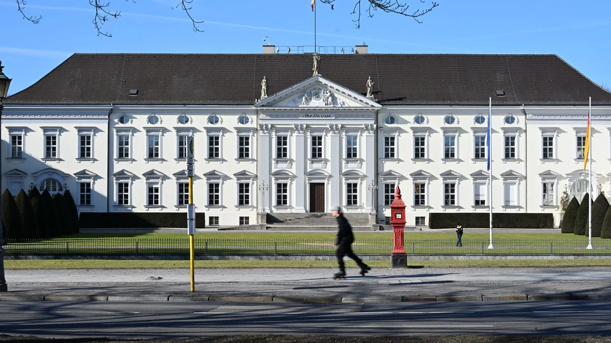 Bellevue Sarayı’nın yenileme maliyeti 601 Milyon Euro!, © Elisa Schu/dpa Bellevue Sarayı’nın yenileme maliyeti 601 Milyon Euro!, © Elisa Schu/dpa