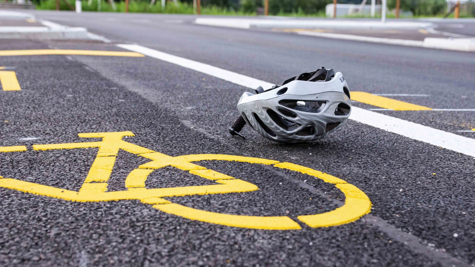 Unfall zwischen Auto und Velo in Salez, © Kantonspolizei St. Gallen Unfall zwischen Auto und Velo in Salez, © Kantonspolizei St. Gallen