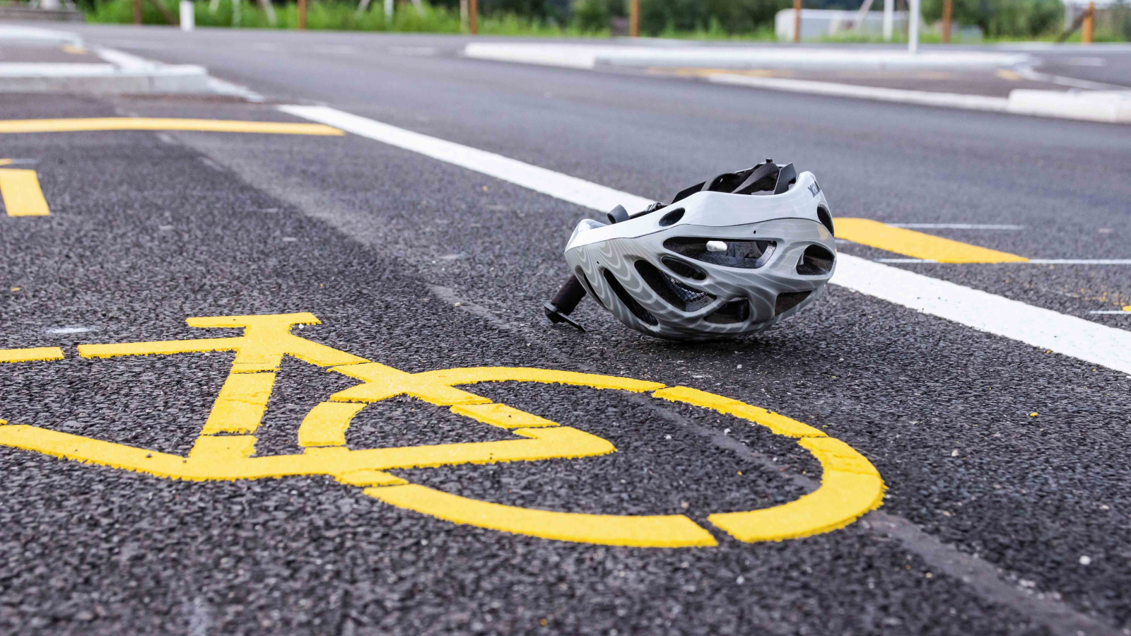 Unfall zwischen Auto und Velo in Salez, © Kantonspolizei St. Gallen