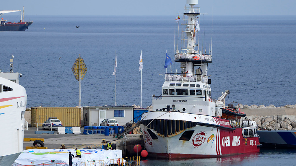 Schiff mit Hilfsgütern für Gaza ausgelaufen, © Petros Karadjias/AP/dpa