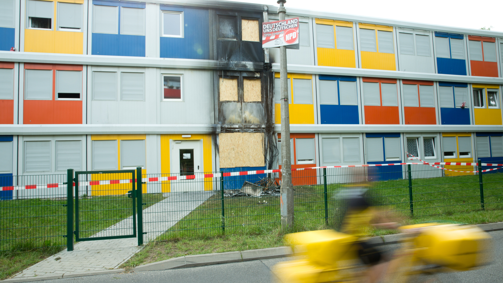 Sığınmacı Yurtlarına Saldırılar Artıyor: 2024’te 255 Saldırı Kaydedildi, © Jörg Carstensen/dpa 