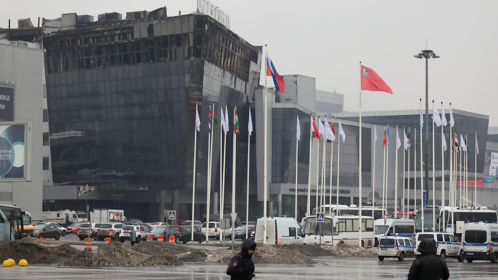Elf Festnahmen nach Anschlag bei Moskau, © Vitaly Smolnikov/AP/dpa