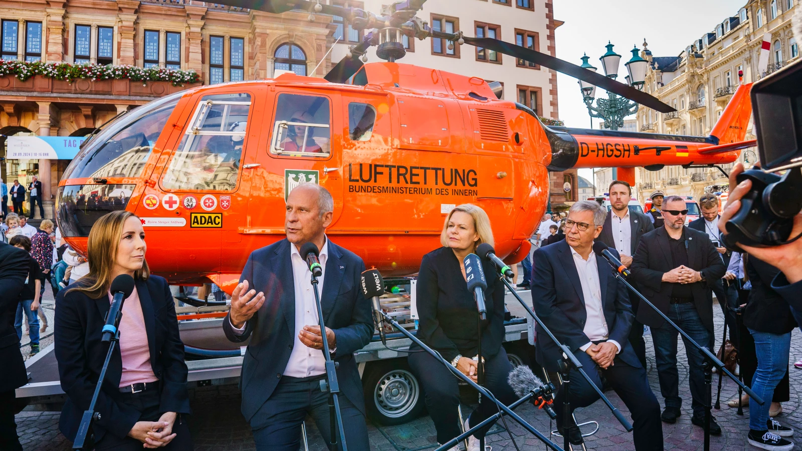 Wisbaden`da Sivil Koruma Günü!, © dpa Wisbaden`da Sivil Koruma Günü!, © dpa