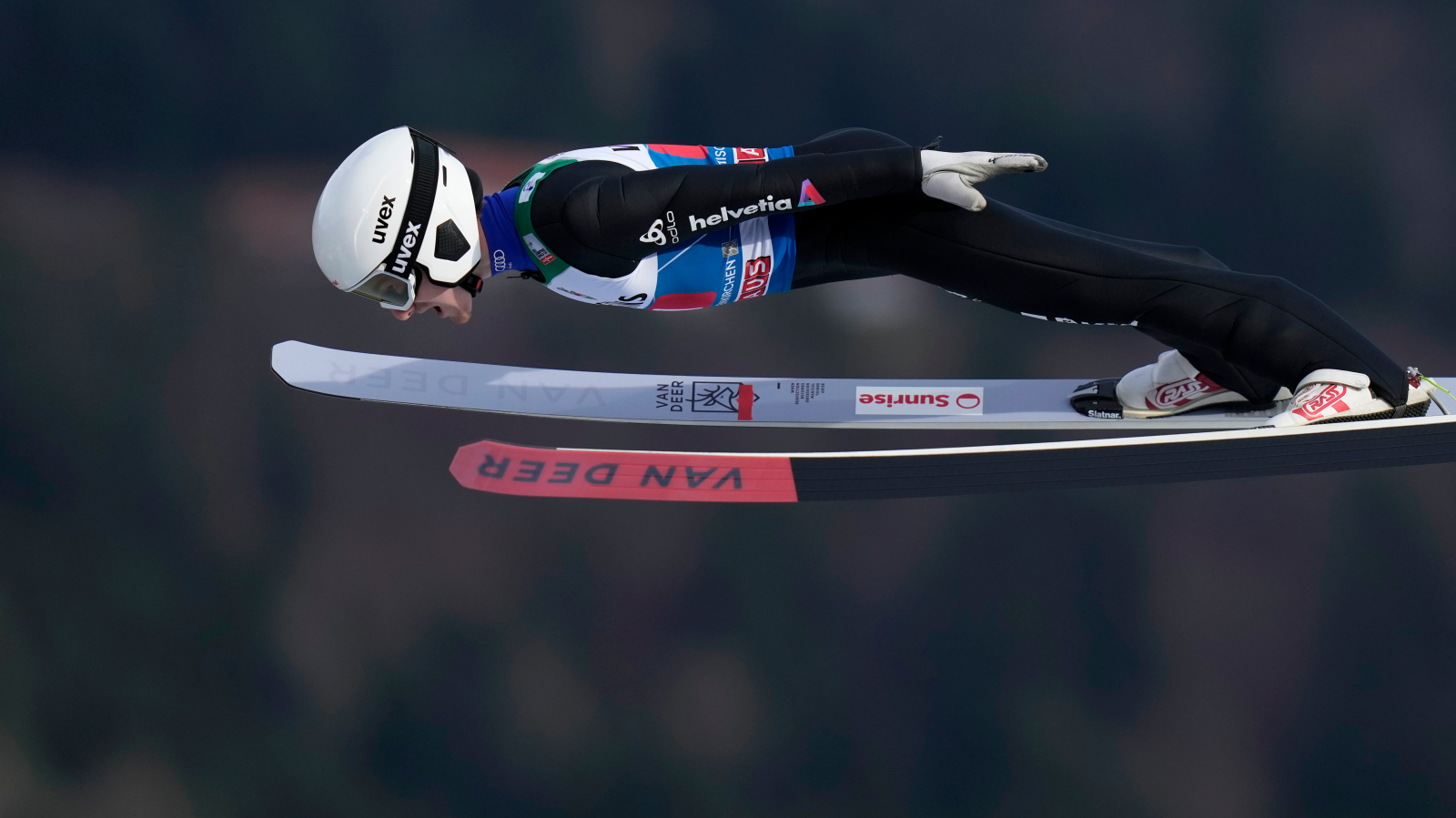 Schweizer Equipe enttäuscht am Neujahrsspringen, © AP Photo/Matthias Schrader