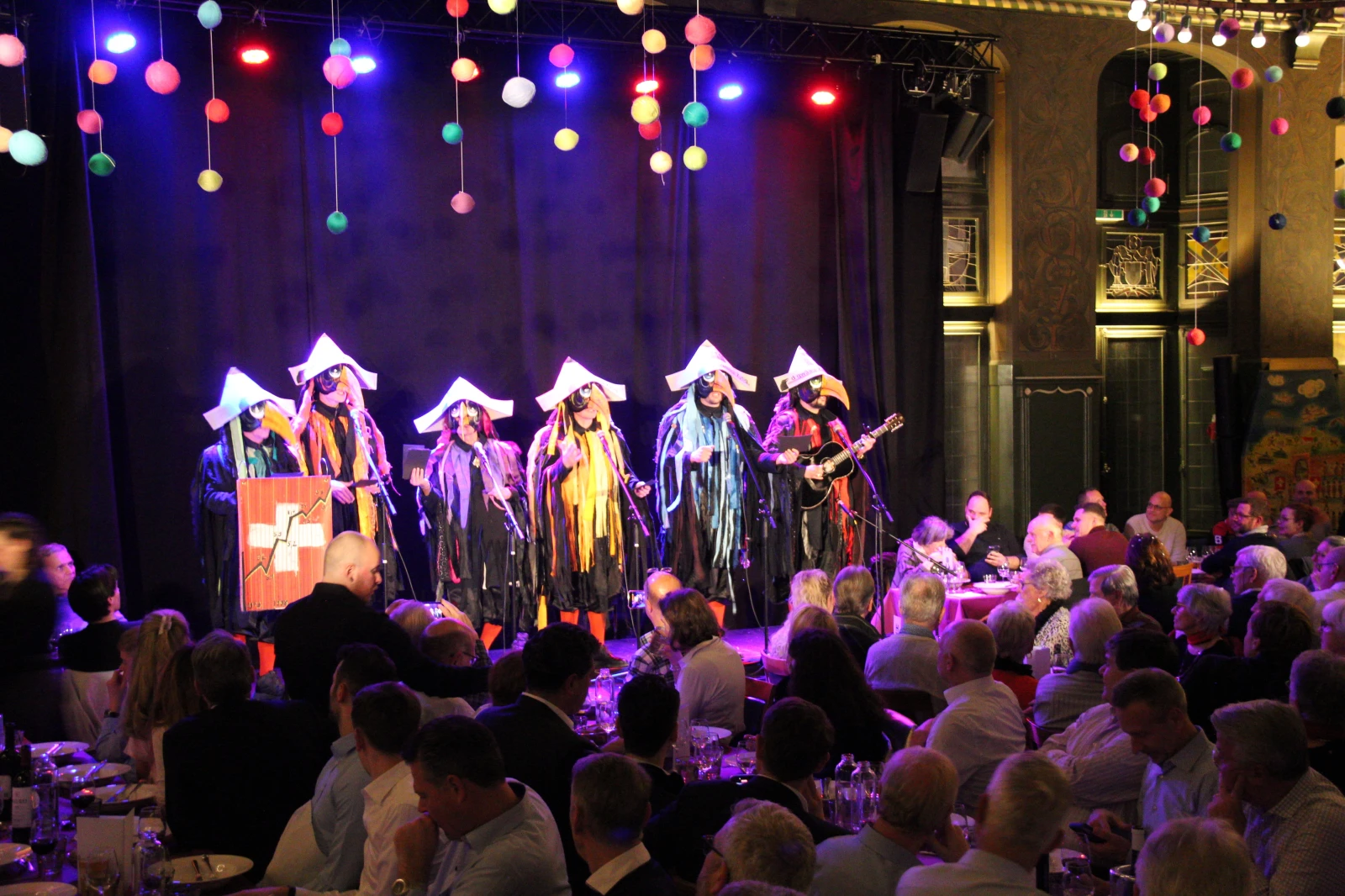 D Schnitzelbängg aus der Safran Zunft D Schnitzelbängg aus der Safran Zunft