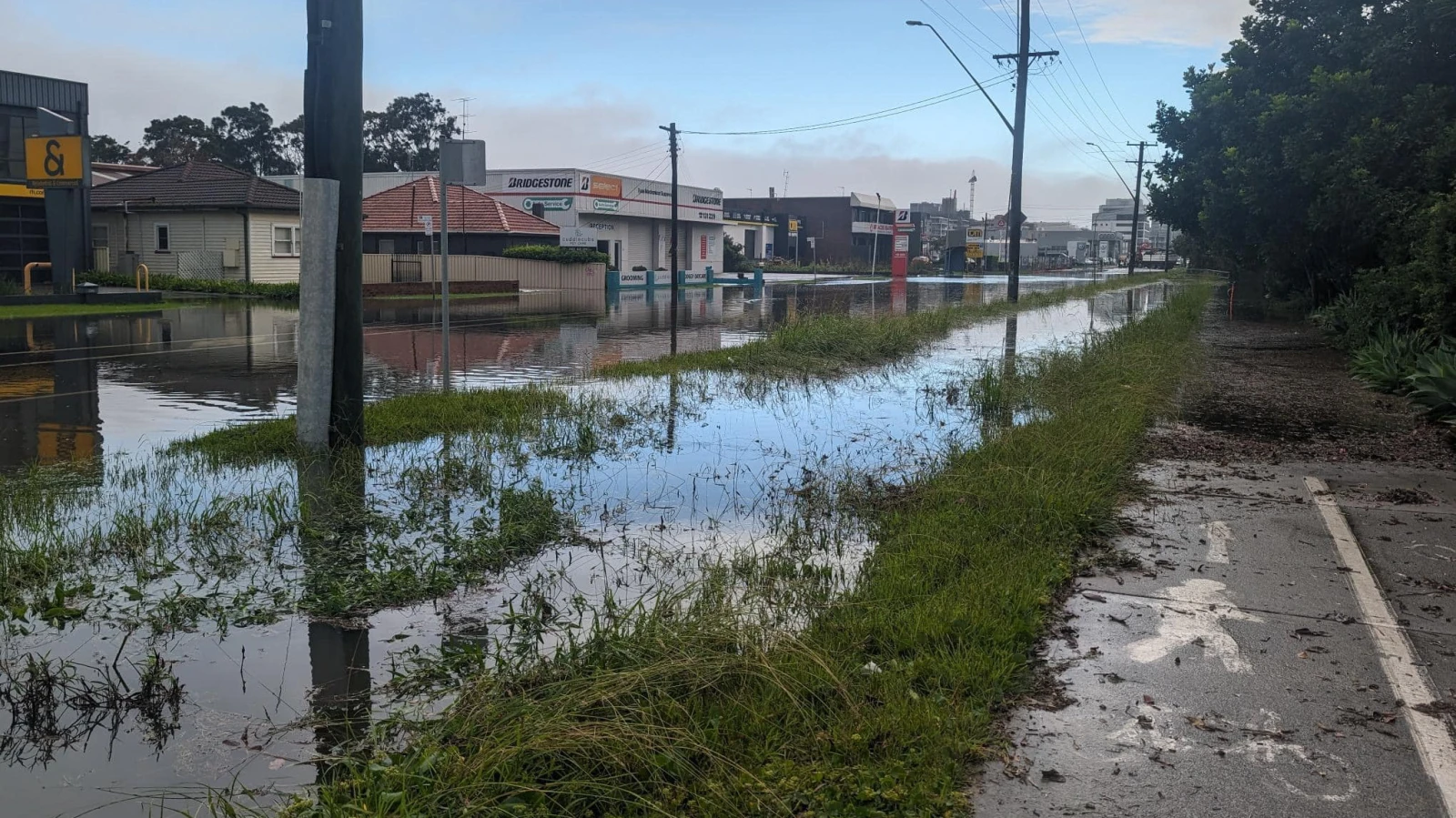 Extremregen setzt Sydney unter Wasser, © Keystone / EPA NSW SES Wollongong Extremregen setzt Sydney unter Wasser, © Keystone / EPA NSW SES Wollongong