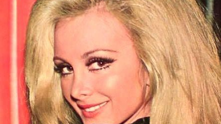 Yeşilçam’ın Efsane İsmi Filiz Akın Hayatını Kaybetti: Unutulmaz Filmleriyle Anıyoruz, © aylainez / pinterest 