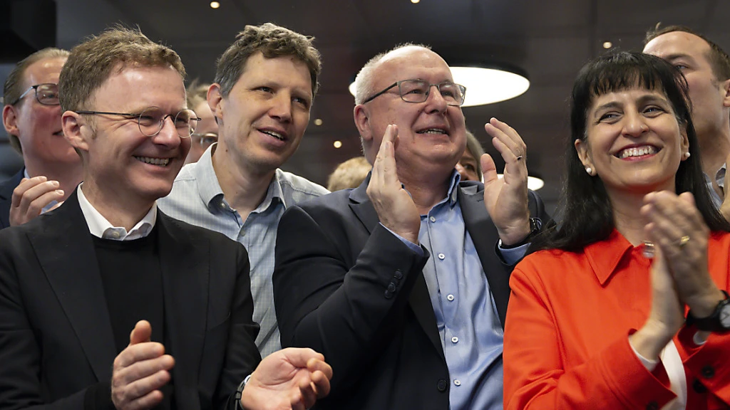 Schweiz will 13. AHV-Rente, © Keystone-SDA Schweiz will 13. AHV-Rente, © Keystone-SDA