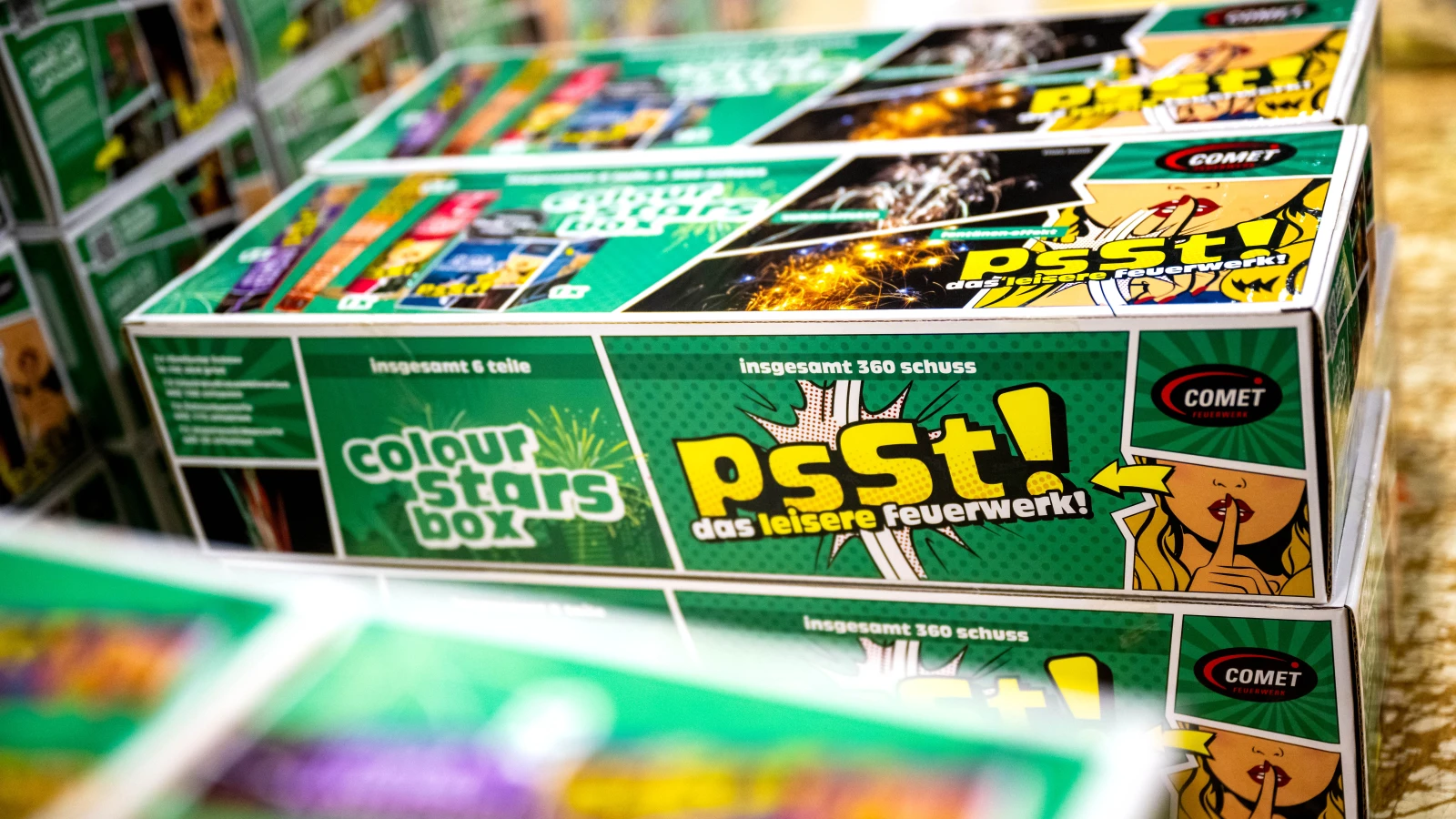 Yasa Dışı Havai Fişek Uyarısı: ‘Güvenlik Kontrolü Olmayanı Almayın’, © dpa Yasa Dışı Havai Fişek Uyarısı: ‘Güvenlik Kontrolü Olmayanı Almayın’, © dpa