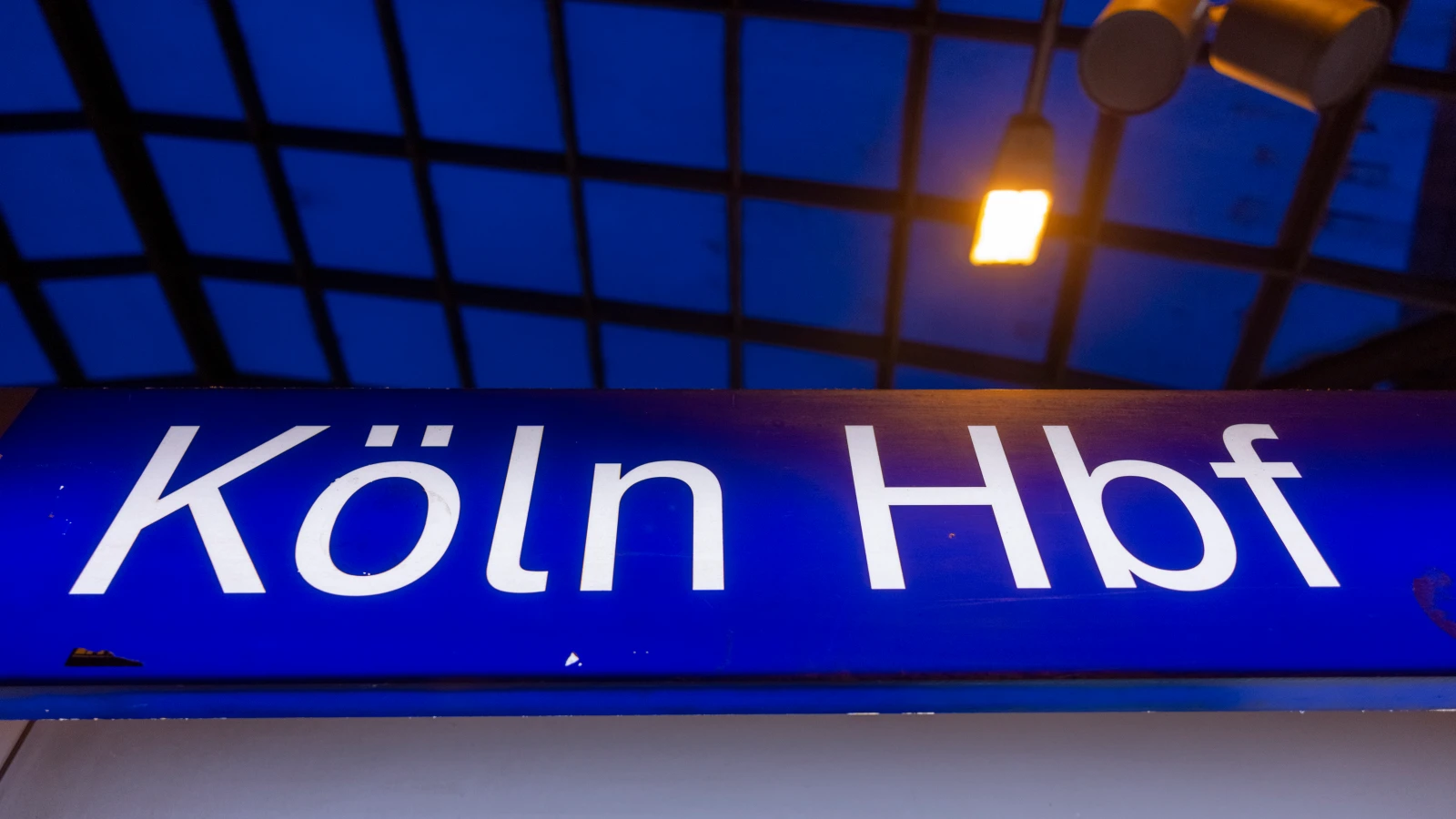 Acil Lokomotif Sürücüsü Aranıyor!, © dpa Acil Lokomotif Sürücüsü Aranıyor!, © dpa