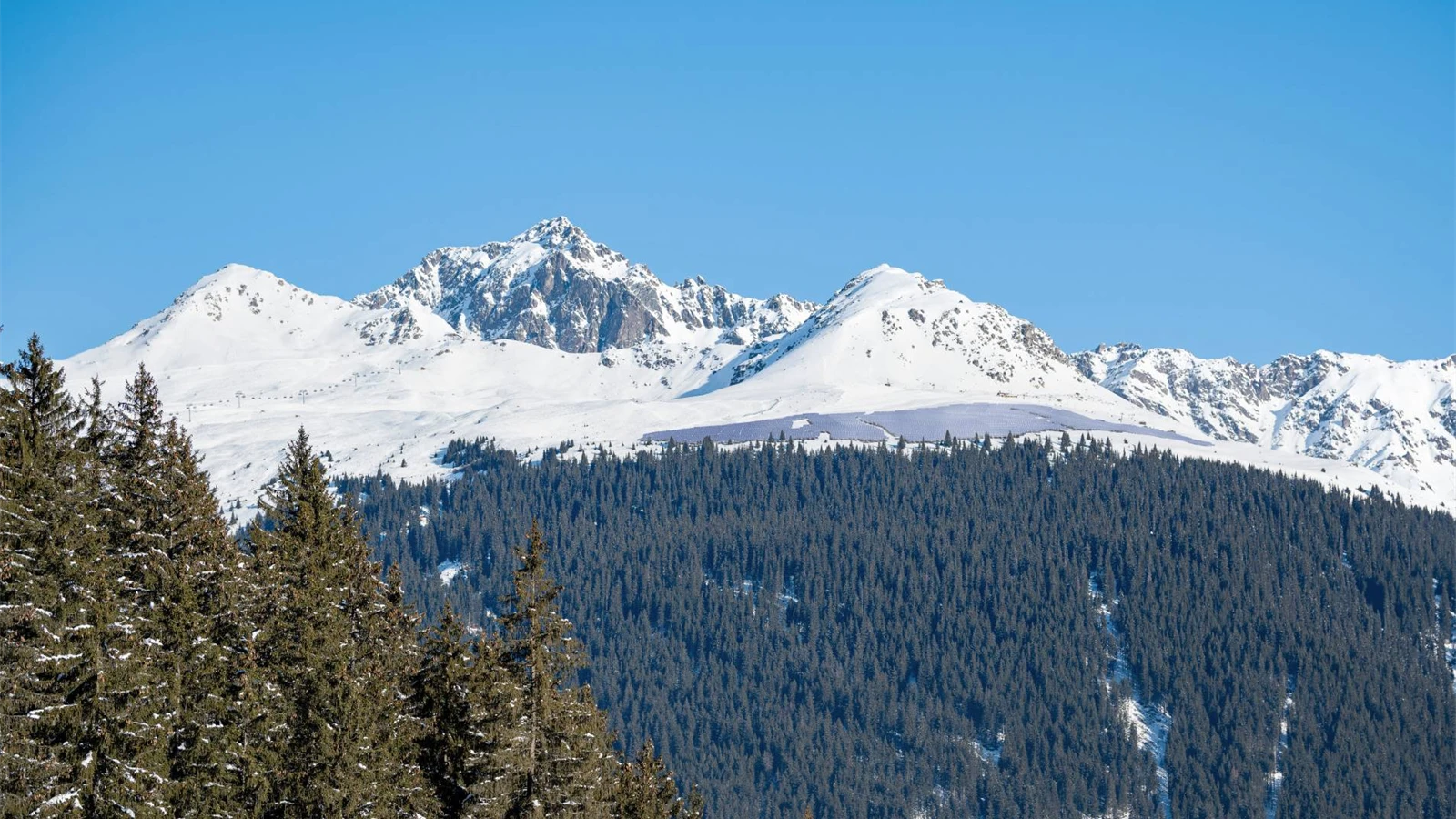 Photovoltaik-Grossanlage in Klosters bewilligt, © ZVG Kantonsregierung Graubünden/ Fanzun/Repower Photovoltaik-Grossanlage in Klosters bewilligt, © ZVG Kantonsregierung Graubünden/ Fanzun/Repower