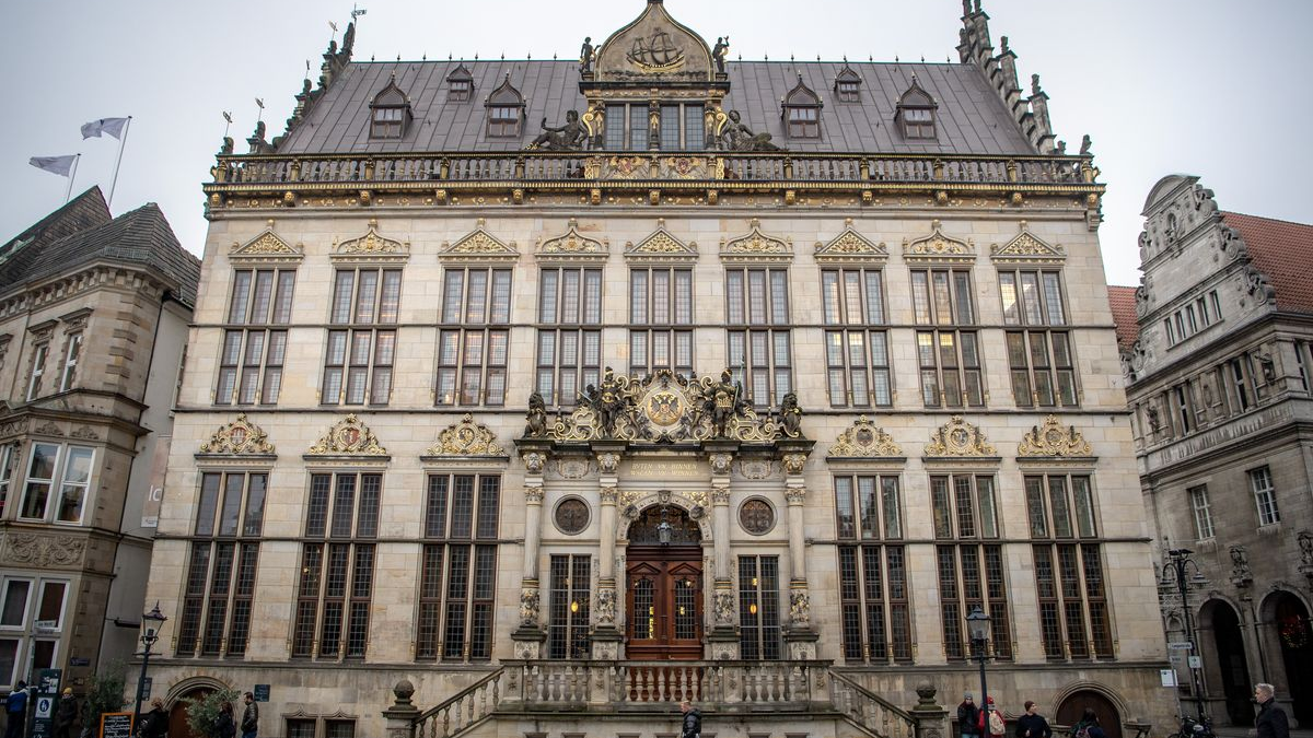 Bremen’de Tarihi Schütting Binasında Enerji Yenileme Başladı!, © Sina Schuldt/dpa