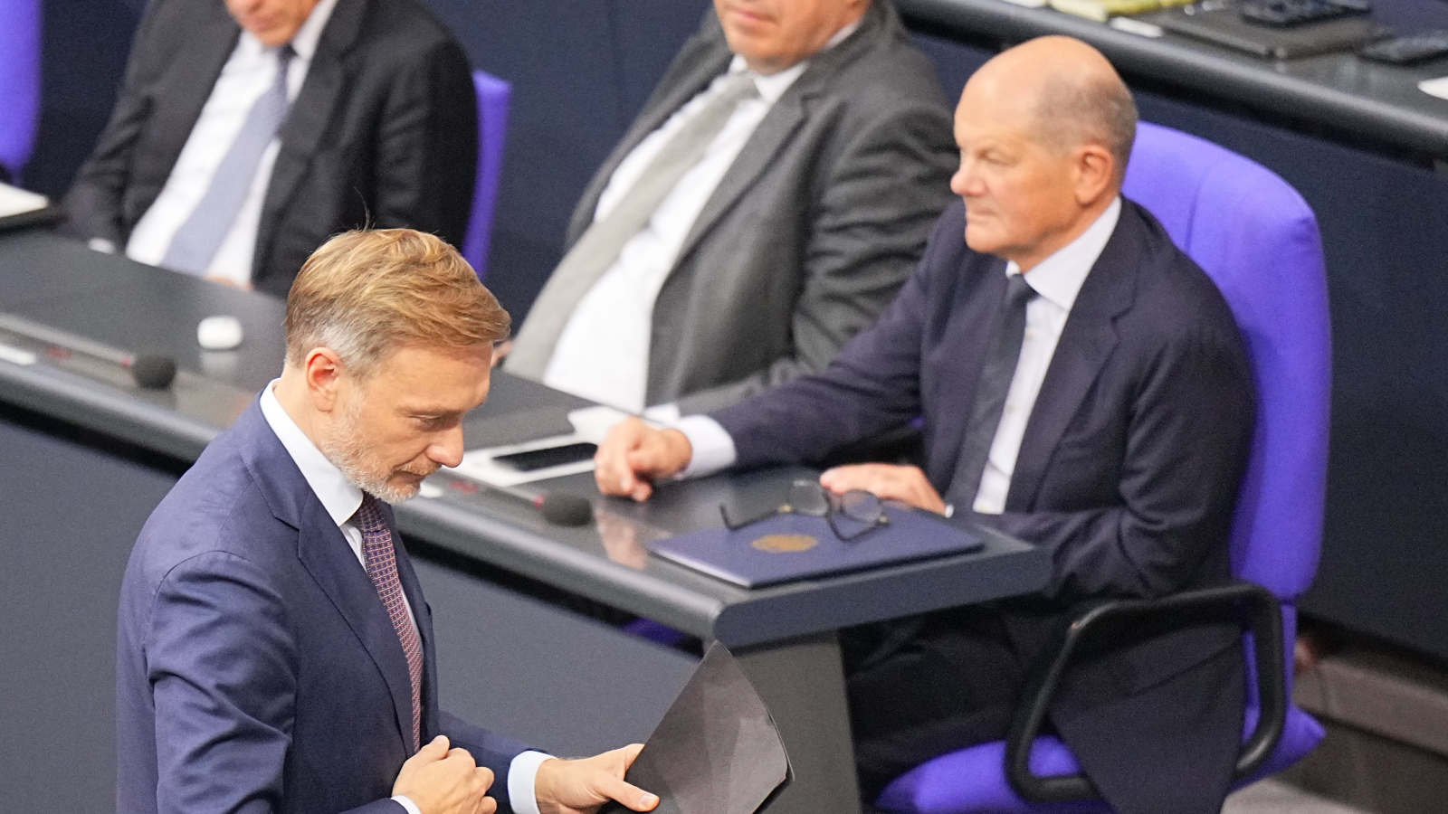 Merz attackiert Scholz, © Keystone / DPA / Michael Kappeler