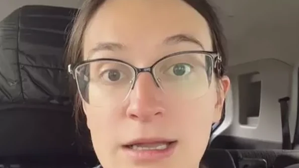 Rızası Olmadan Dünyaya Getirdikleri İçin Anne ve Babasına Dava Açtığını Söyledi! , © Fotograf fenomenin kendi tiktok hesabından alınmıştır. Rızası Olmadan Dünyaya Getirdikleri İçin Anne ve Babasına Dava Açtığını Söyledi! , © Fotograf fenomenin kendi tiktok hesabından alınmıştır.