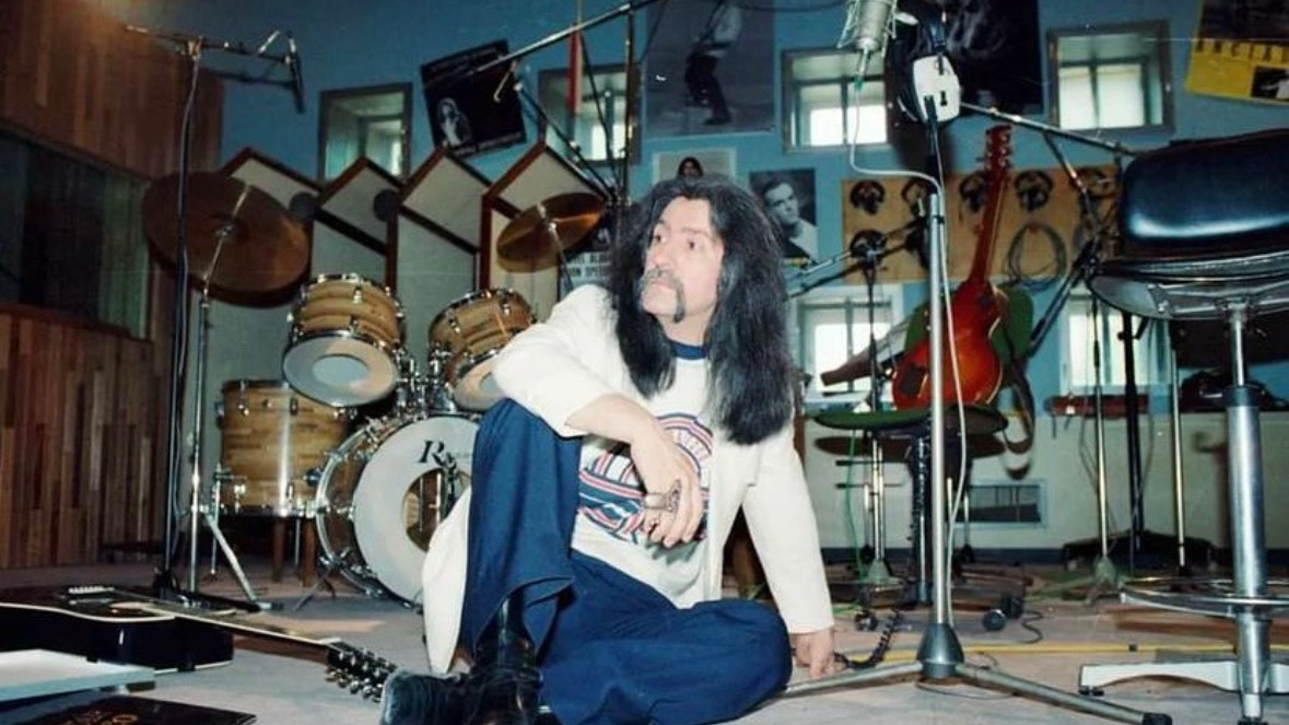 Kimdi Bu Sarı Çizmeli Mehmet Ağa?, © barismanco / instagram