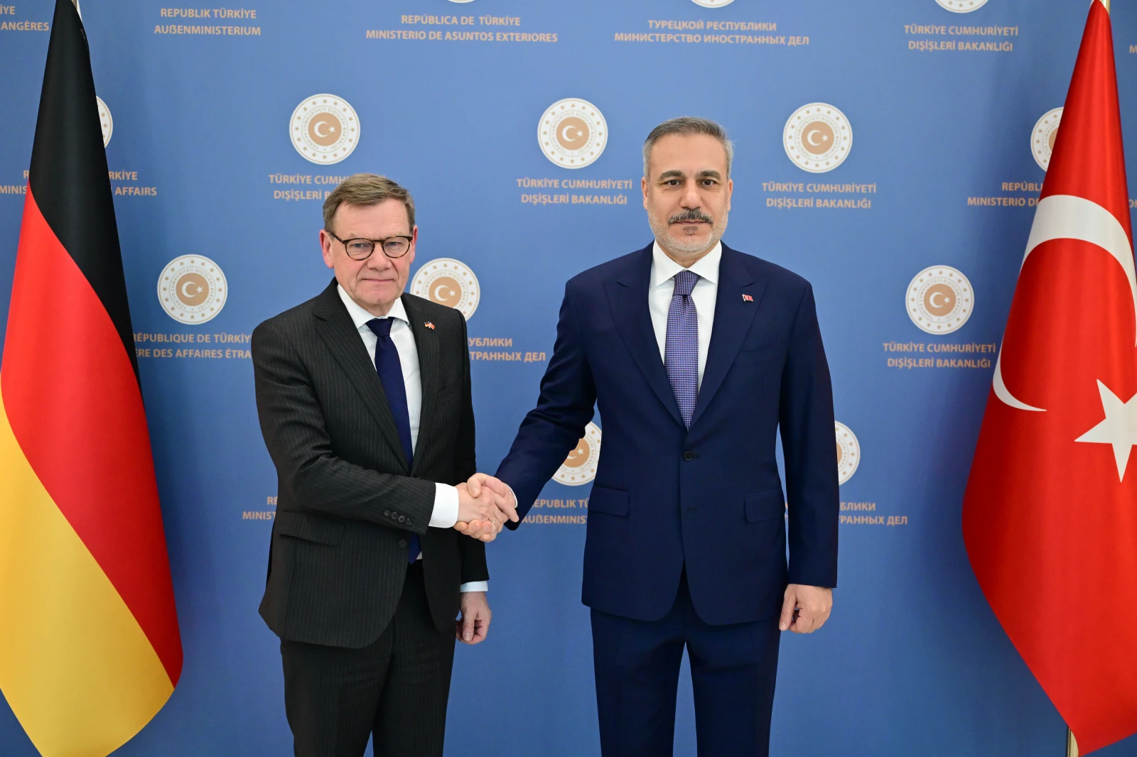 Alman Bakan Wadephul Ankara’da: Türkiye’nin rolü ve İran krizi gündemde, © Sebastian Christoph Gollnow/dpa Alman Bakan Wadephul Ankara’da: Türkiye’nin rolü ve İran krizi gündemde, © Sebastian Christoph Gollnow/dpa