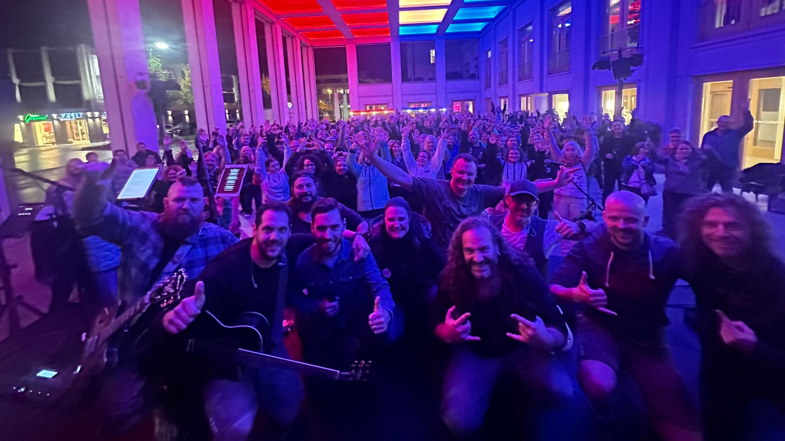 Rund 800 Besucher bei "üsseri Fründa, üssers Radio", © Radio Liechtenstein