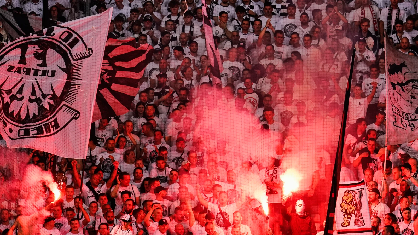 Eintracht Frankfurt , © dpa Eintracht Frankfurt , © dpa