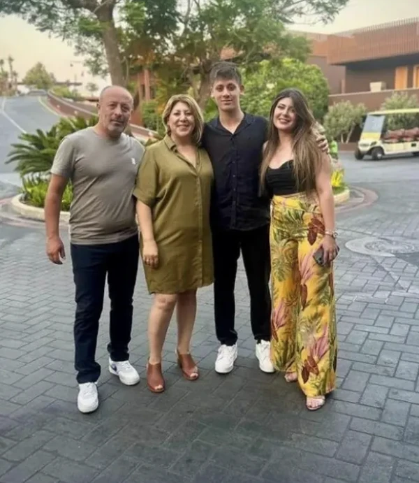 © Fotograf Arda Güler'in resmi insatgaram hesabından alınmıştır. © Fotograf Arda Güler'in resmi insatgaram hesabından alınmıştır.