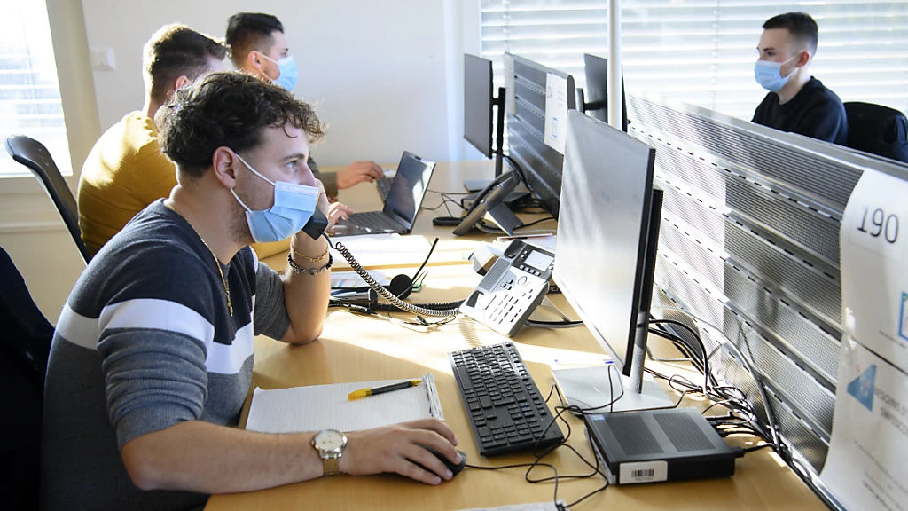 Contact Tracing alleine reicht laut Studie nicht gegen Corona, © Keystone/SDA Contact Tracing alleine reicht laut Studie nicht gegen Corona, © Keystone/SDA