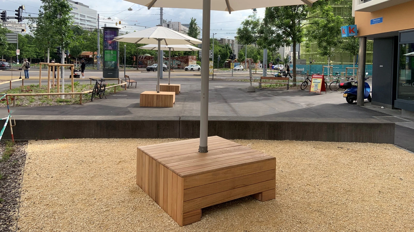 Was tun gegen die Hitze? – Das Bau- und Verkehrsdepartement präsentiert Massnahmen für den Sommer Was tun gegen die Hitze? – Das Bau- und Verkehrsdepartement präsentiert Massnahmen für den Sommer