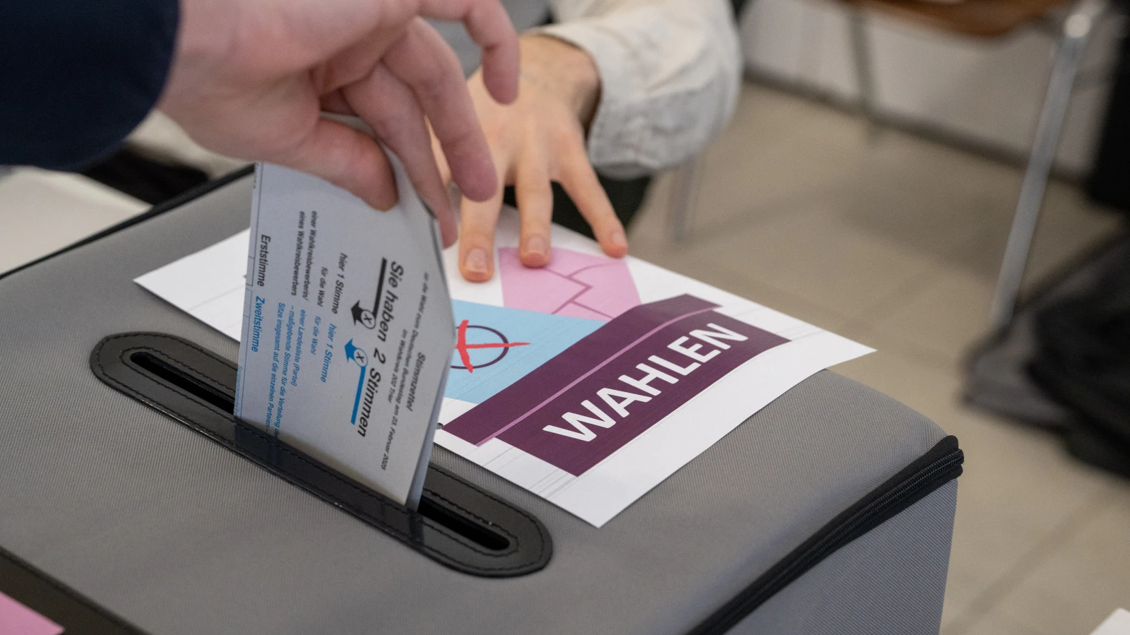 2025 Federal Seçimlerinde CDU eyalette birinci olurken, AfD oylarını neredeyse ikiye katladı. SPD ve FDP ise ağır kayıplar yaşadı., © dpa 2025 Federal Seçimlerinde CDU eyalette birinci olurken, AfD oylarını neredeyse ikiye katladı. SPD ve FDP ise ağır kayıplar yaşadı., © dpa