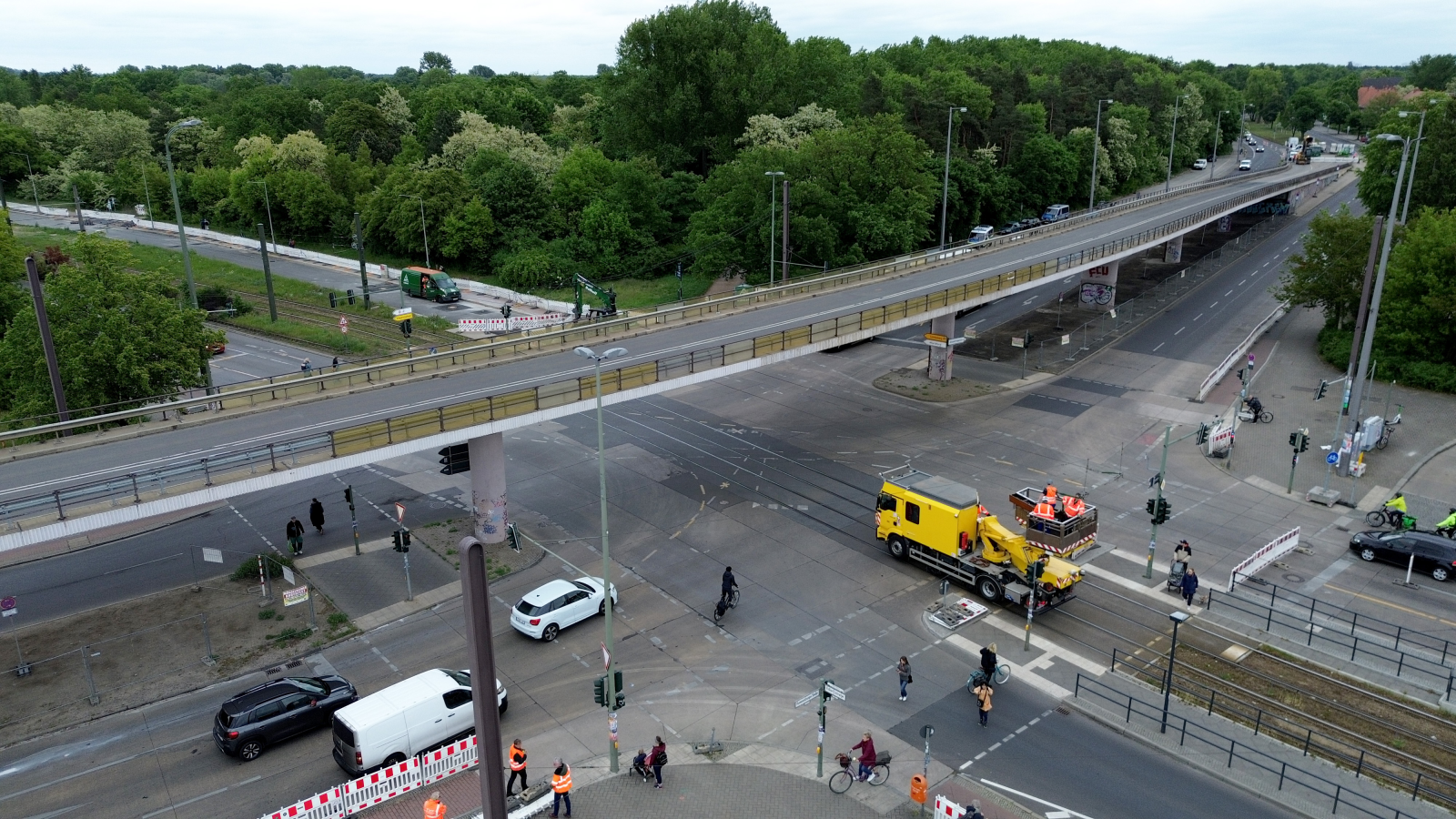 Berlin Wuhlheide Köprüsü Çökme Tehlikesi Nedeniyle Tamamen Trafiğe, © Manuel Genolet/dpa