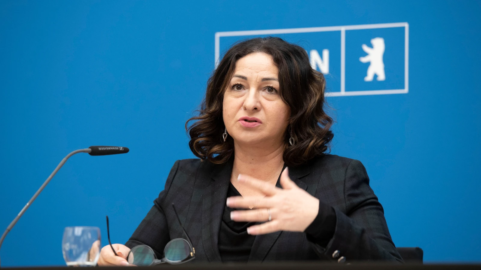 Eski Berlin Sağlık Senatörü Kalaycı Rüşvet Suçlamasıyla Yargılanacak!, © dpa Eski Berlin Sağlık Senatörü Kalaycı Rüşvet Suçlamasıyla Yargılanacak!, © dpa