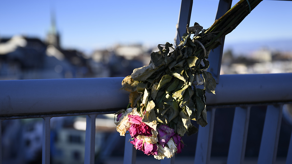 Suizid-Prävention muss laut Studie neu bewertet werden, © Keystone/SDA