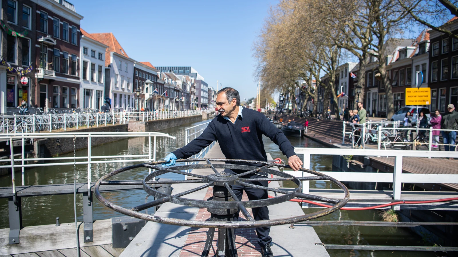 TWL’den 15 Milyon Euroluk Yatırım: Ludwigshafen’da 7 Kilometrelik Su Hattı Yenileniyor, © dpa TWL’den 15 Milyon Euroluk Yatırım: Ludwigshafen’da 7 Kilometrelik Su Hattı Yenileniyor, © dpa