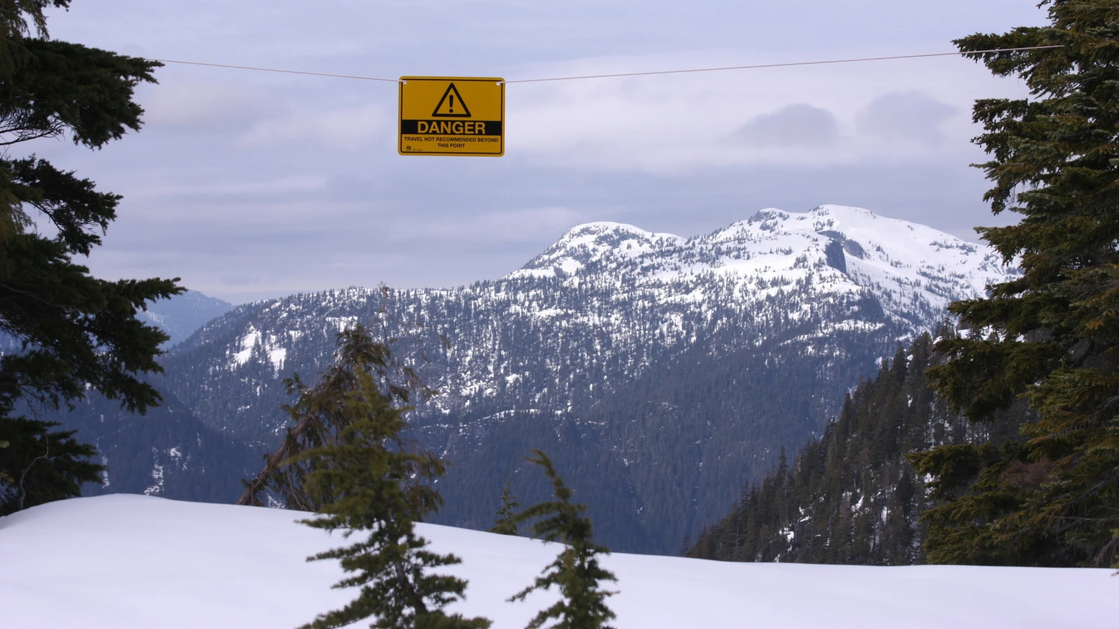 Teilweise grosse Lawinengefahr in den Alpen, © Unsplash/veronica dudarev Teilweise grosse Lawinengefahr in den Alpen, © Unsplash/veronica dudarev