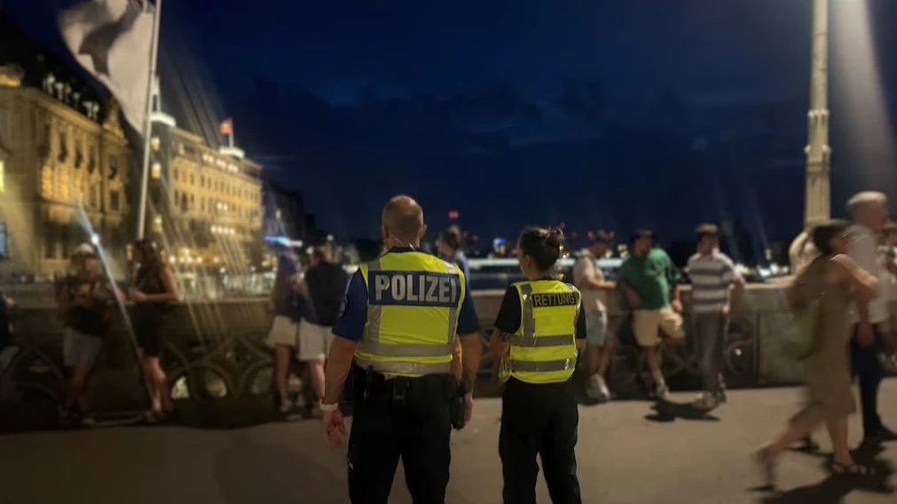 Gute und friedliche Stimmung an der Bundesfeier am Rhein, © Kantonspolizei Basel-Stadt Gute und friedliche Stimmung an der Bundesfeier am Rhein, © Kantonspolizei Basel-Stadt